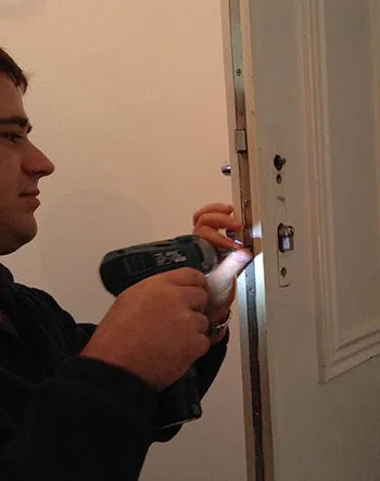 Houston Locksmith Services Houston, TX 281-670-2352 Houston Locksmith Services Houston, TX 281-670-2352 - emergency-locksmiths